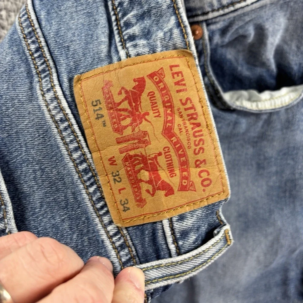 Levi 514 Jeans Mens 32x34 (Fits 30x31) Light Wash Faded Original Straight